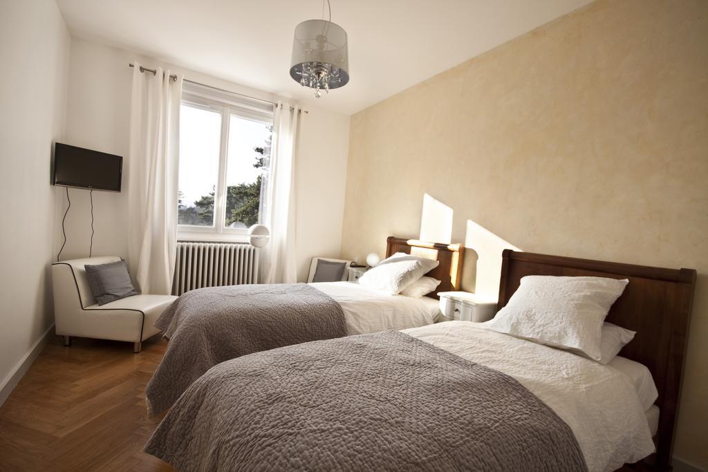 La Maison De Roussille Bed & Breakfast Francheville  Ngoại thất bức ảnh